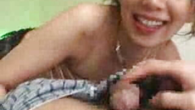 มัดแน่น ดู วีดีโอ โป๊ MILF Reiko ชิมูระได้รับความพึงพอใจกับเครื่องสั่นขนาดใหญ่